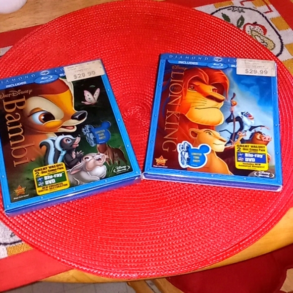 NWT, Bundle of 2, Disney, Classic, Blu-ray,DVD'S: Lion King & Bambi - Picture 1 of 6